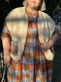 New Aubrey - Borg Fleece Gilet in Ecru & Brown All Outerwear & Knitwear