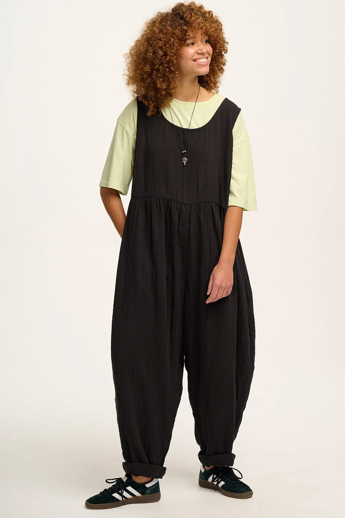 Outlet Bowie - Sleeveless Cotton Jumpsuit in Black All Jumpsuits|Petite Range