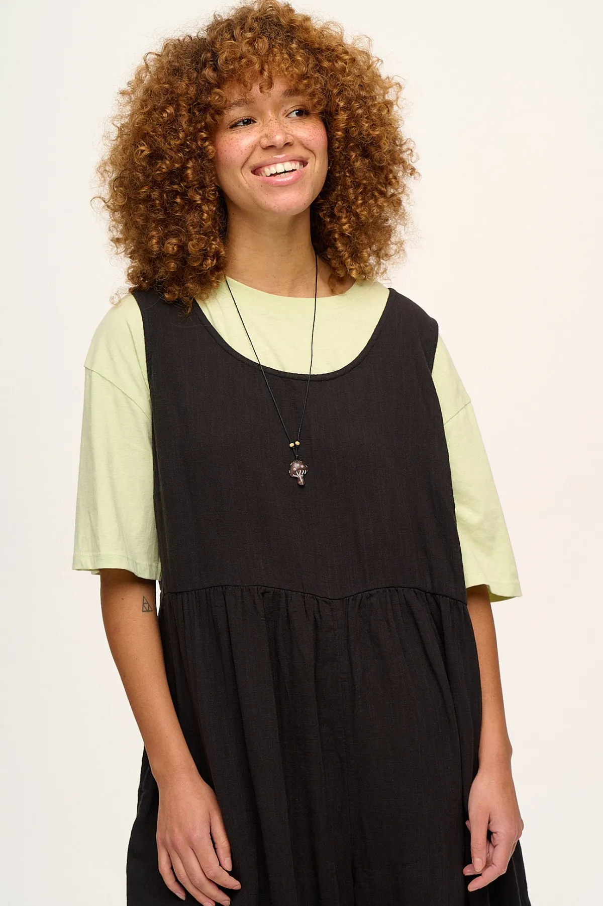 Outlet Bowie - Sleeveless Cotton Jumpsuit in Black All Jumpsuits|Petite Range