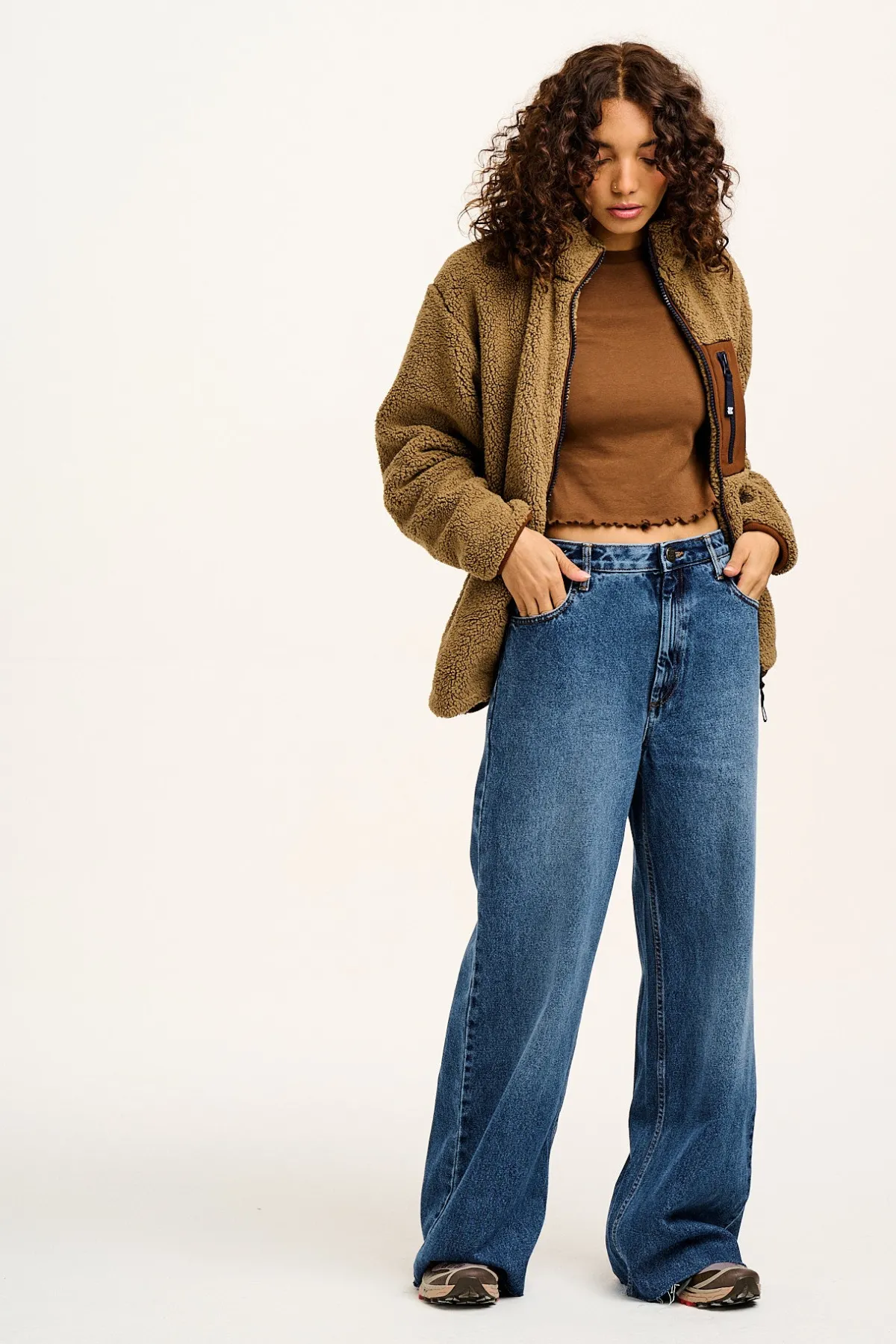 Outlet Carter - High Waisted Jeans in Vintage Wash Blue All Bottoms|Jeans