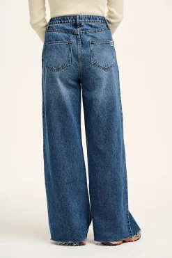 Outlet Carter - High Waisted Jeans in Vintage Wash Blue All Bottoms|Jeans