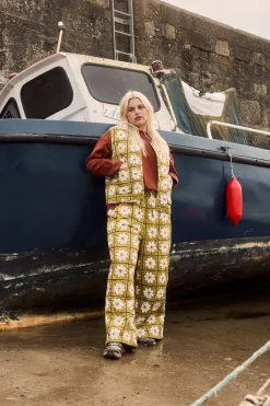 Sale Chester - Quilted Cotton Trousers in Romneya Floral Print All Bottoms