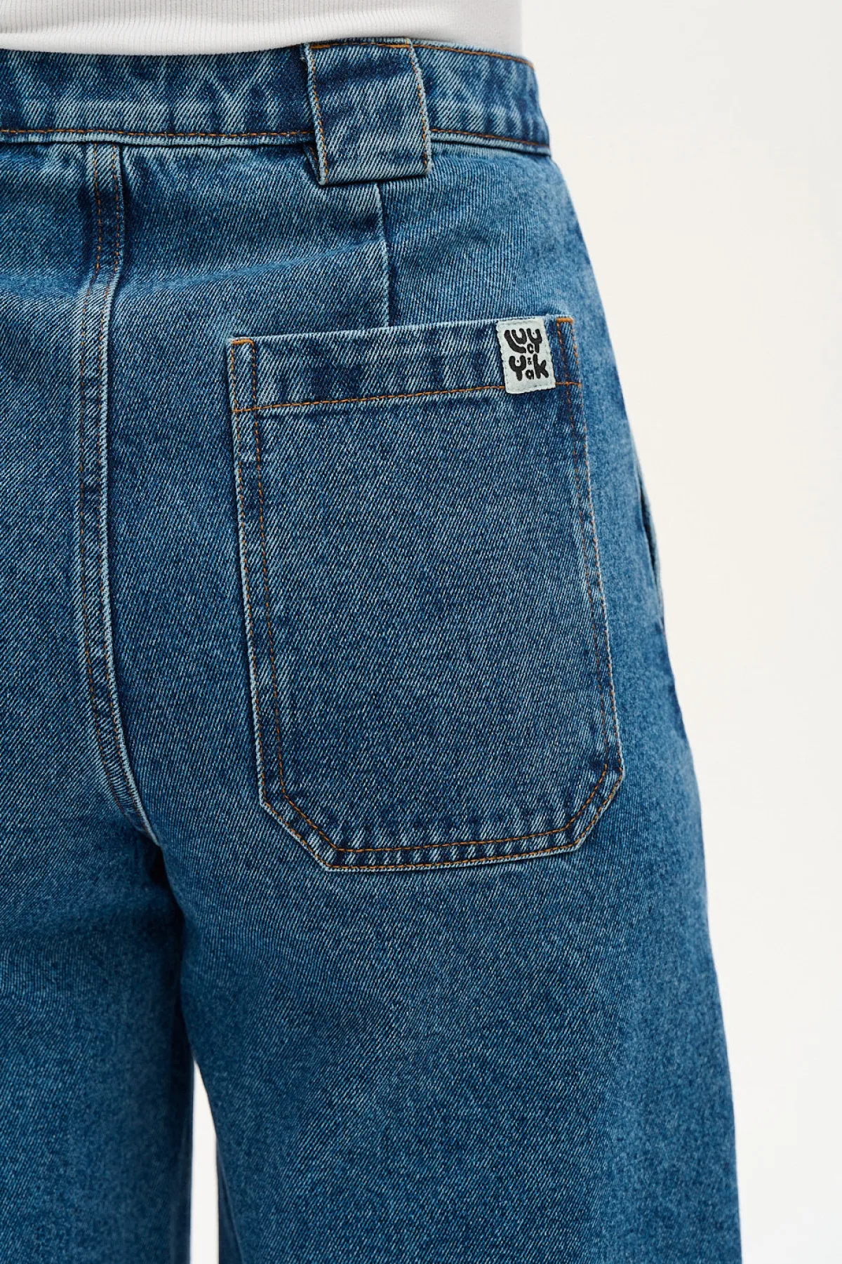 Online Delores - Wide Leg Denim Jeans in Mid Wash Blue All Bottoms|Jeans