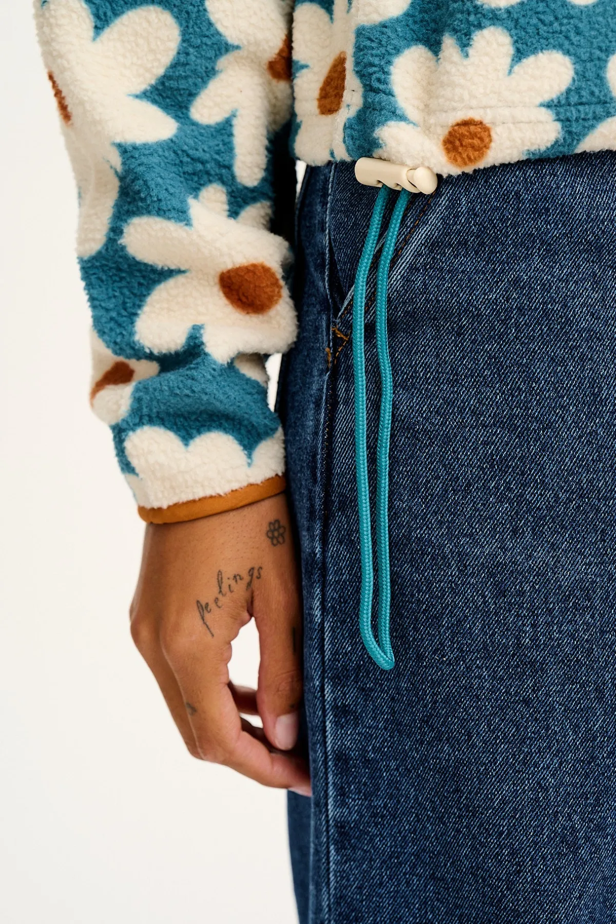 Outlet Maddison - Fleece in Blue Chase Floral Print All Outerwear & Knitwear|Fleeces