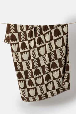 Clearance Romola - Extra Large Towel in Tulip Print All Accessories|Homeware