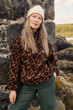 Hot Stevie - Polar Fleece in Leopard Print All Outerwear & Knitwear|Fleeces