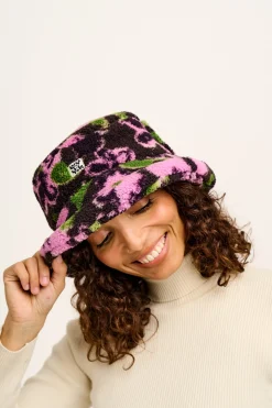 Outlet Travis - Borg Fleece Bucket Hat in Wilderly Print All Accessories|Hats & Hair
